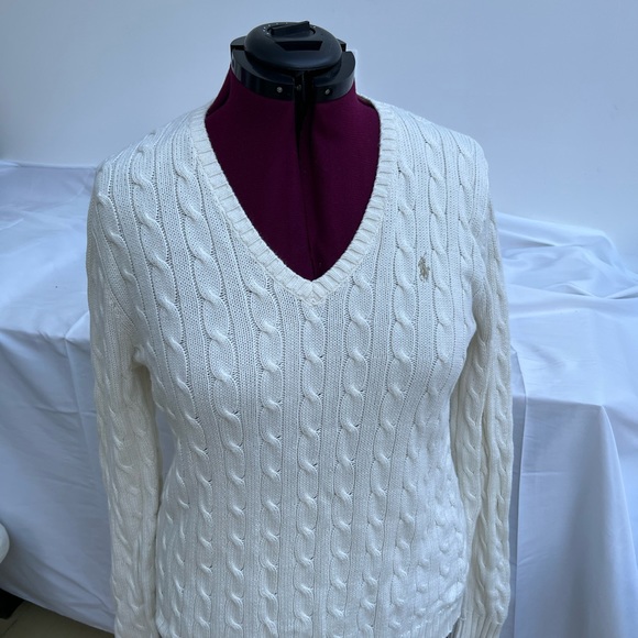 Ralph Lauren Sweaters - Women's RLph Laren Cabke knit sweater.